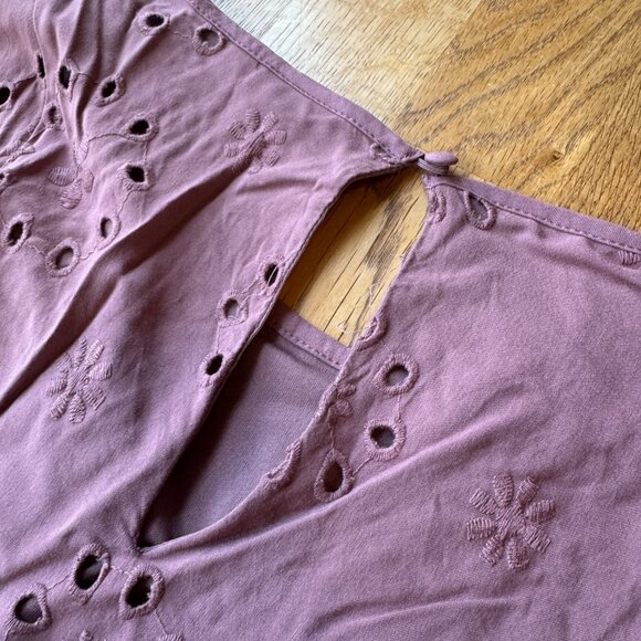 Torrid Mini Challis Eyelet Dress Rose Taupe Bell Sleeve Size 3X - Picture 9 of 11